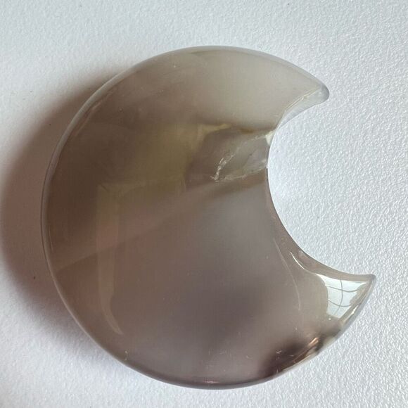 Gray Agate Crystal Crescent Moon Meditation Healing Stone (2) - Picture 4 of 10